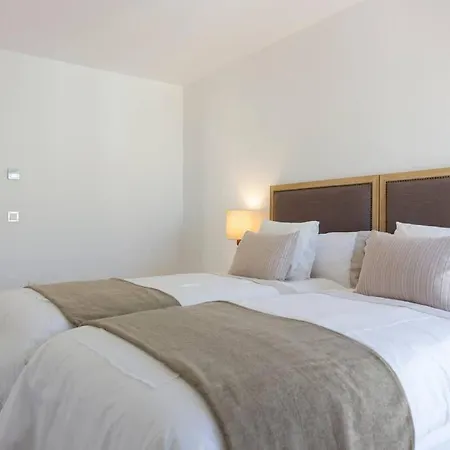 Polo Apartments, Jacaranda 8 아파트 *